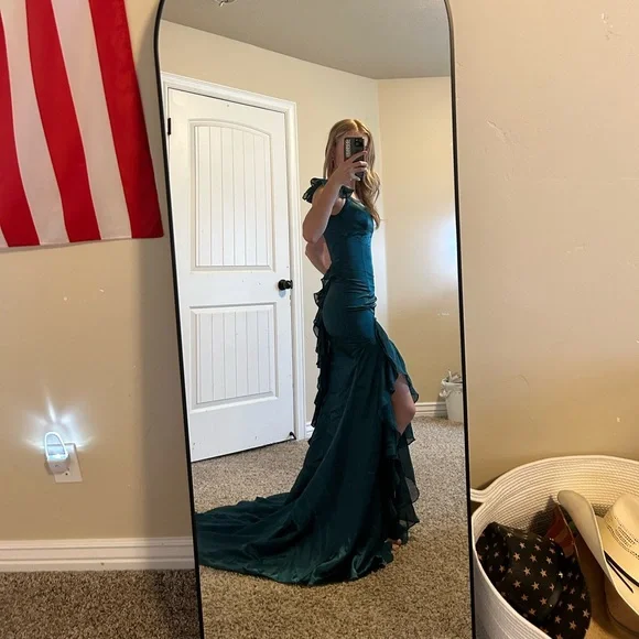 strapless open back dress Silver Sequin Mermaid V-Neck Prom Dress 20904 main image 1